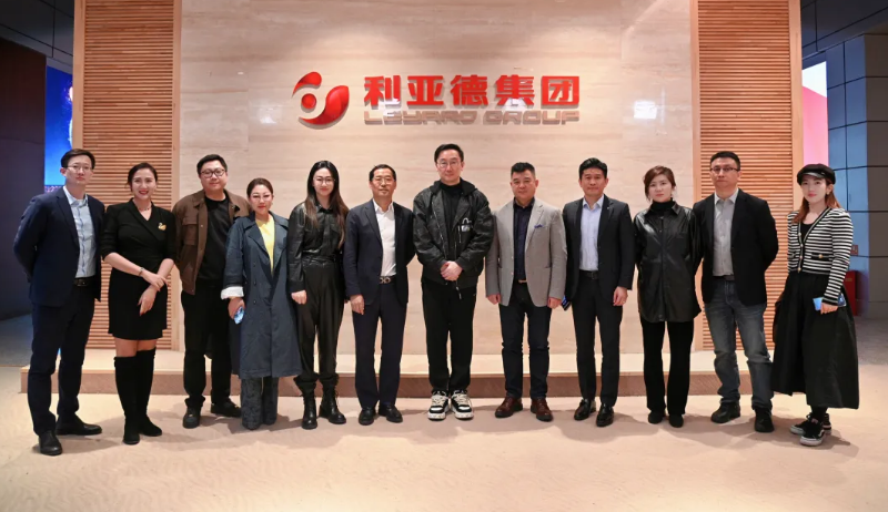 陆川导演到访永利集团官网，，，解锁文化+科技融合新路径
