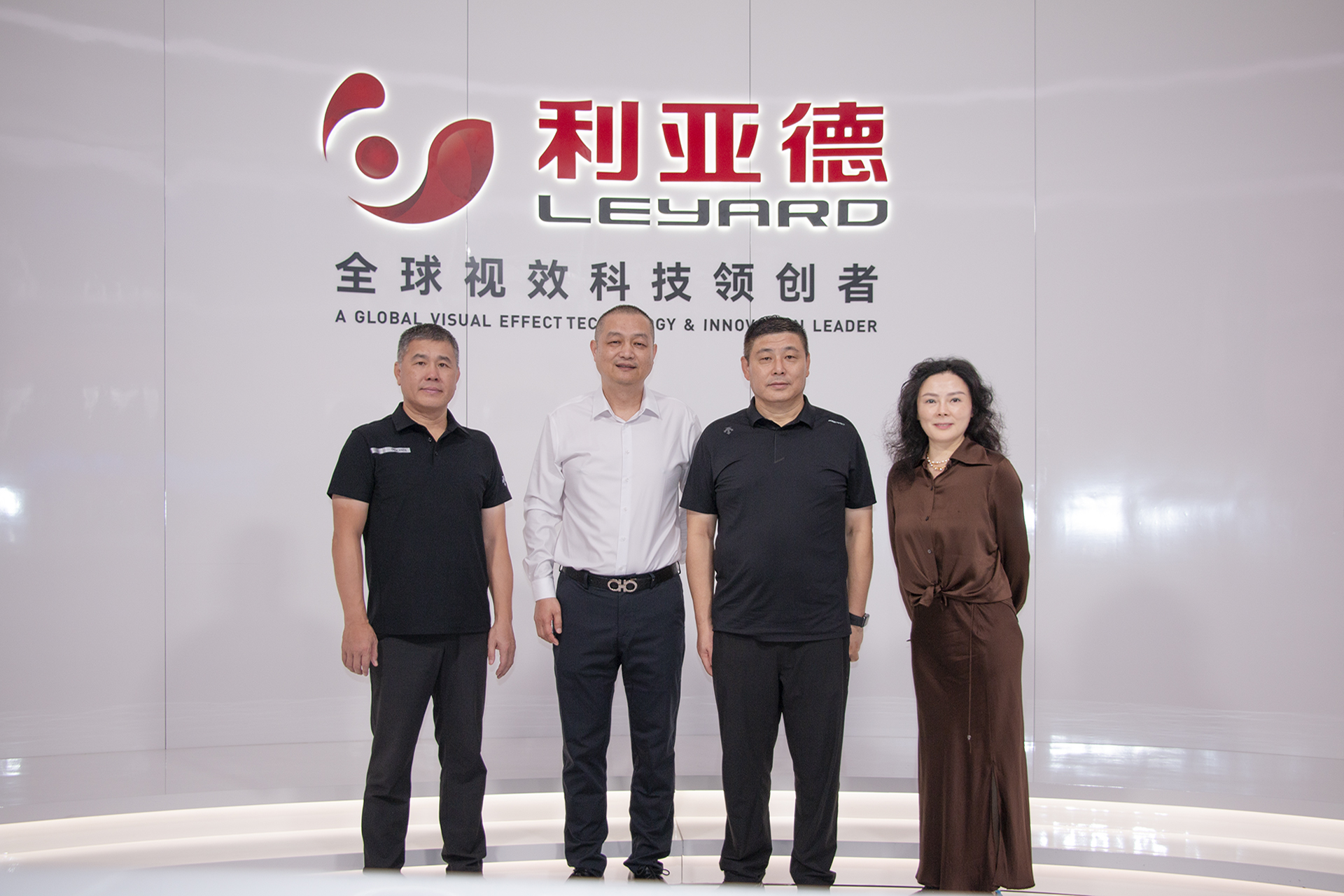 重庆千里科技股份有限公司周宗成总裁等向导一行莅临永利集团官网南方总部考察交流