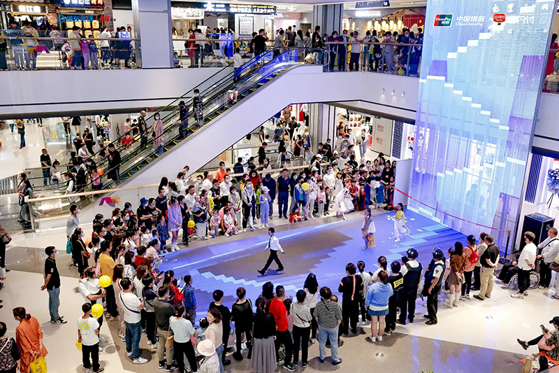 银川建发明代城LED透显着示屏项目